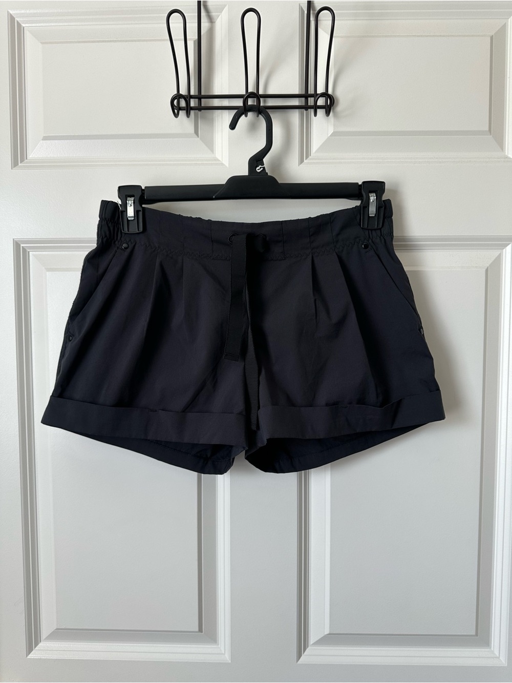 Lululemon Women's Spring Break Away Mini Short Black Size 8